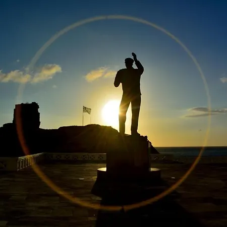 By The Sea * Ándros