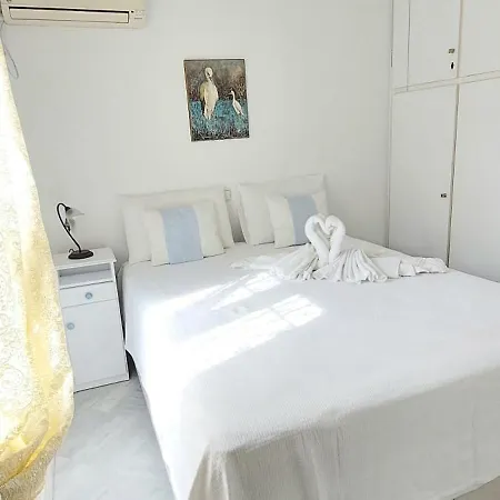 By The Sea * Ándros